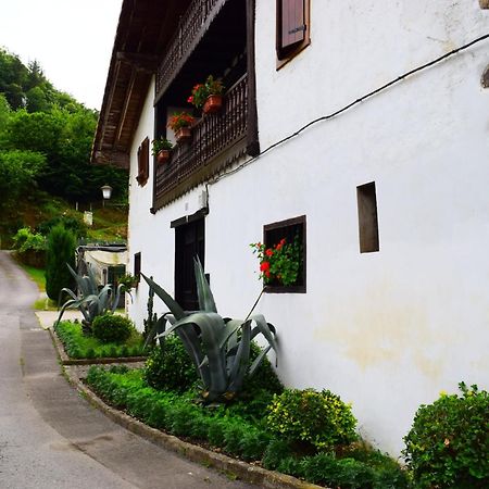Peritxenea Landa Apartamentuak Lesaka Bagian luar foto
